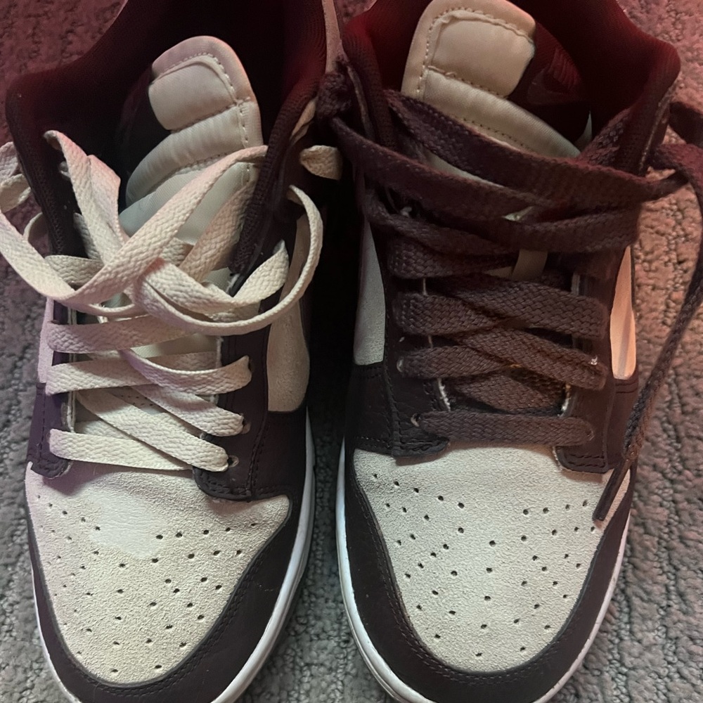 Nike Men's Brown and White Sneakers